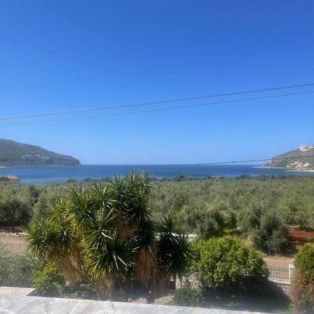 Bed and Breakfast Lithos By The Sea Néon Oítilon Exterior foto