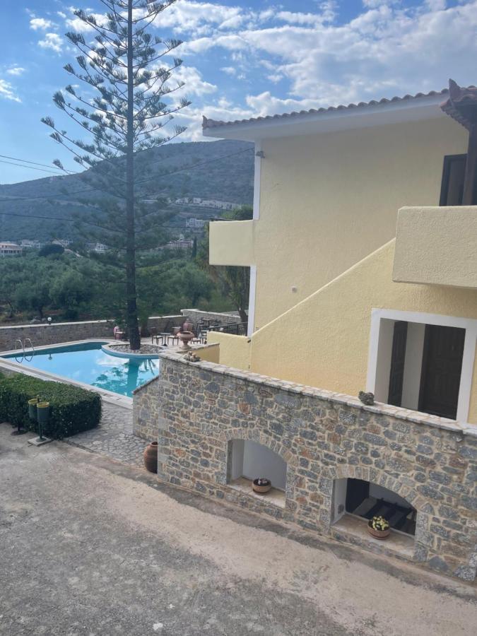 Bed and Breakfast Lithos By The Sea Néon Oítilon Exterior foto